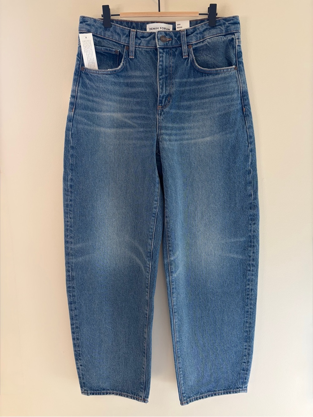 Aritzia Denim Forum Reese Relaxed Hi-Rise Barrel Leg Full Jeans Size 28 Blue NWT